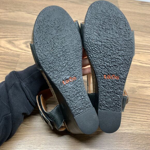 Taos Carousel 2 Floral Sandals Black Metallic Silver 38 USA 7 - 7.5 Wedge Sadals - Picture 7 of 13